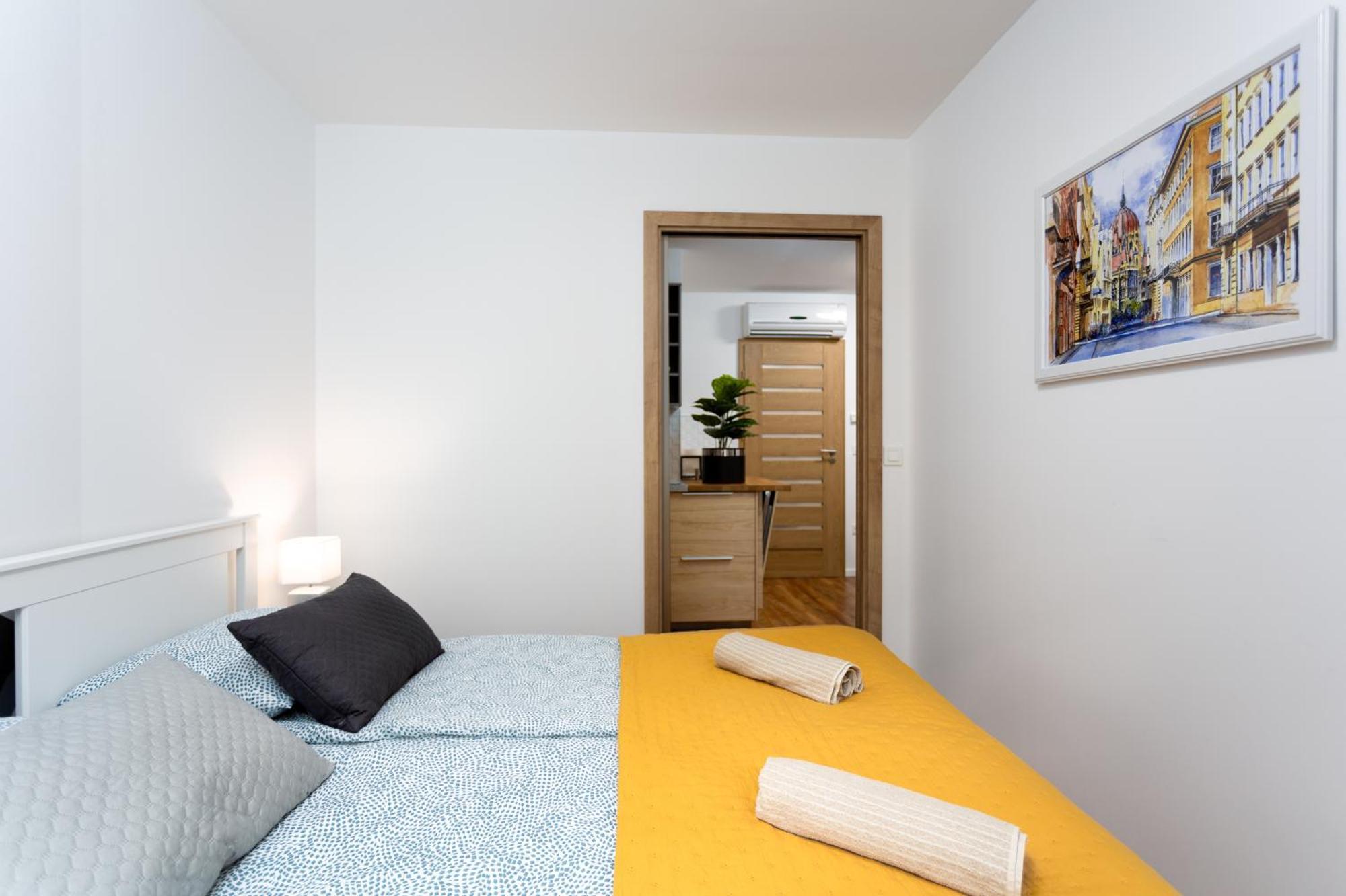 Downtown Cube Apartment Будапеща Екстериор снимка